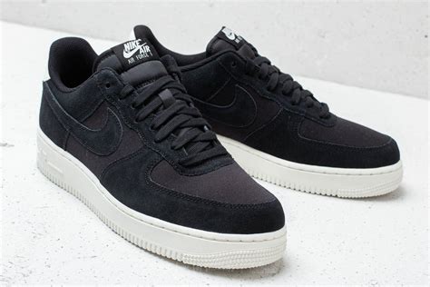 black suede af1